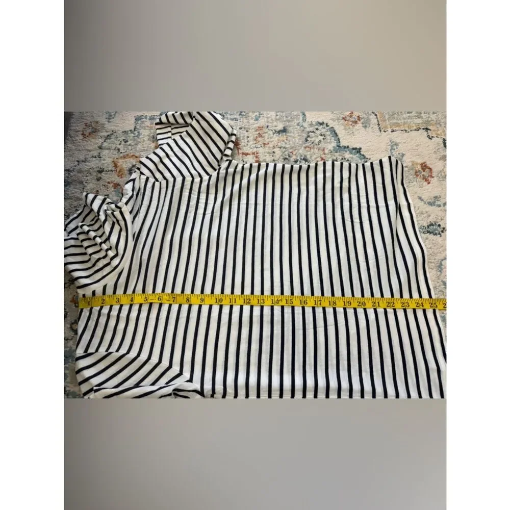J.Crew Feather jersey turtleneck in stripe NWT Size XL